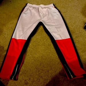 Mens multicolored athletic pants, picks and inner leg zippers; tapered; sz XXL